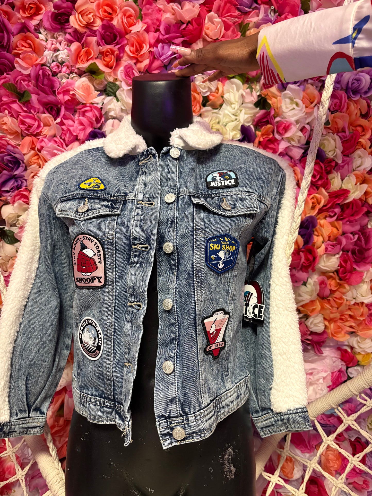 Snoopy patch coat